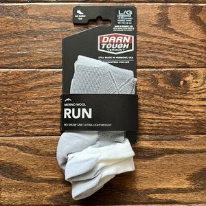 Darn Tough merino wool running no show tab socks ultralight size large